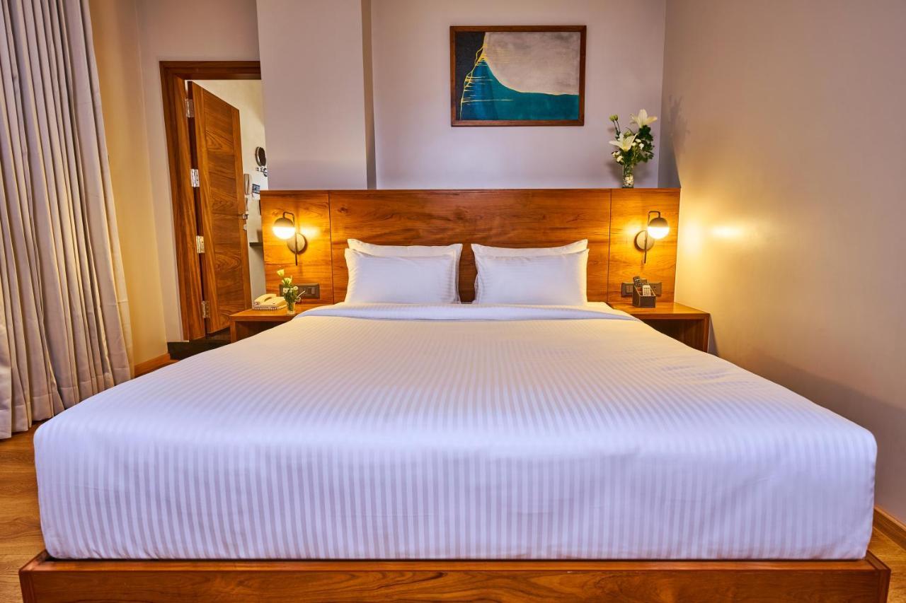 Visthara Hotel Bengaluru Kültér fotó